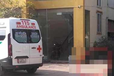 Một phụ nữ tử vong sau khi rơi từ tầng 5 chung cư xuống sân