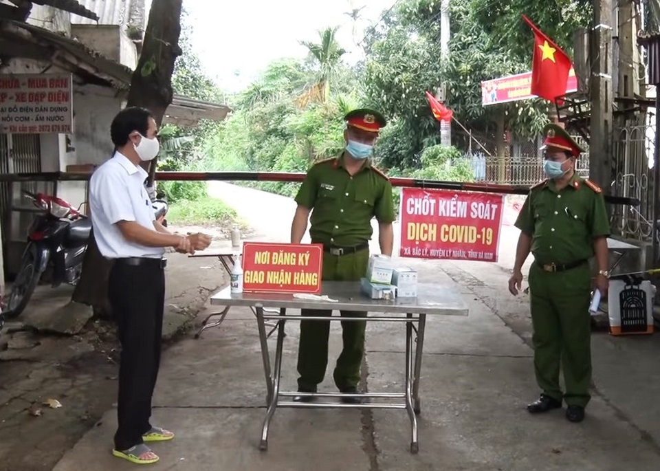 Hà Nam phong tỏa thêm 2 khu vực có ca mắc Covid-19 - 1 Hà Nam phong tỏa thêm 2 khu vực có ca mắc Covid-19 - 1