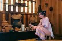 Chi 4 triệu đồng cô gái Việt "chơi đủ nơi, ăn đủ món" ở Lào