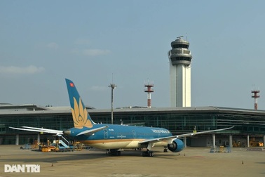 Vietnam Airlines thiệt hại 500 tỷ đồng vì tắc nghẽn sân bay