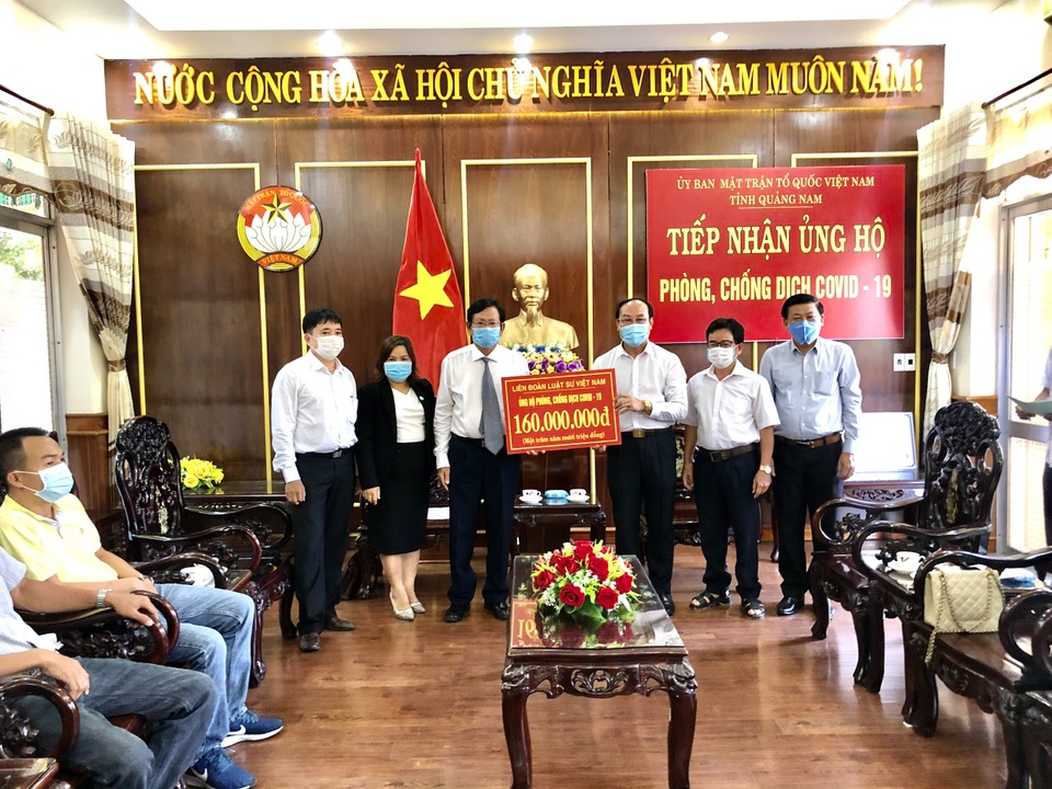 Liên đoàn Luật sư Việt Nam ủng hộ Đà Nẵng, Quảng Nam phòng chống Covid-19 - 1 Liên đoàn Luật sư Việt Nam ủng hộ Đà Nẵng, Quảng Nam phòng chống Covid-19 - 1