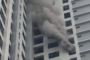 Cháy căn hộ tại tầng 22 chung cư ở Hà Nội