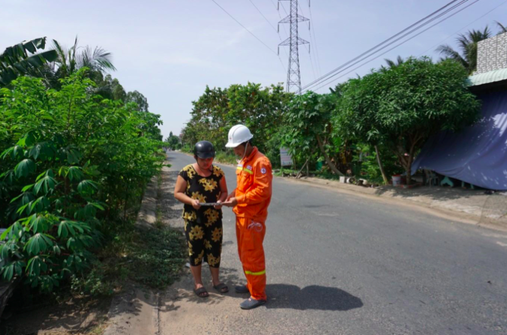 Truyền tải điện Miền Tây 3 thực hiện loạt giải pháp bảo đảm vận hành lưới điện - 3