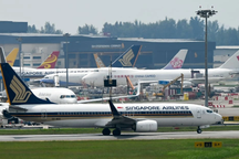 Singapore điều chiến đấu cơ hộ tống máy bay bị dọa đánh bom