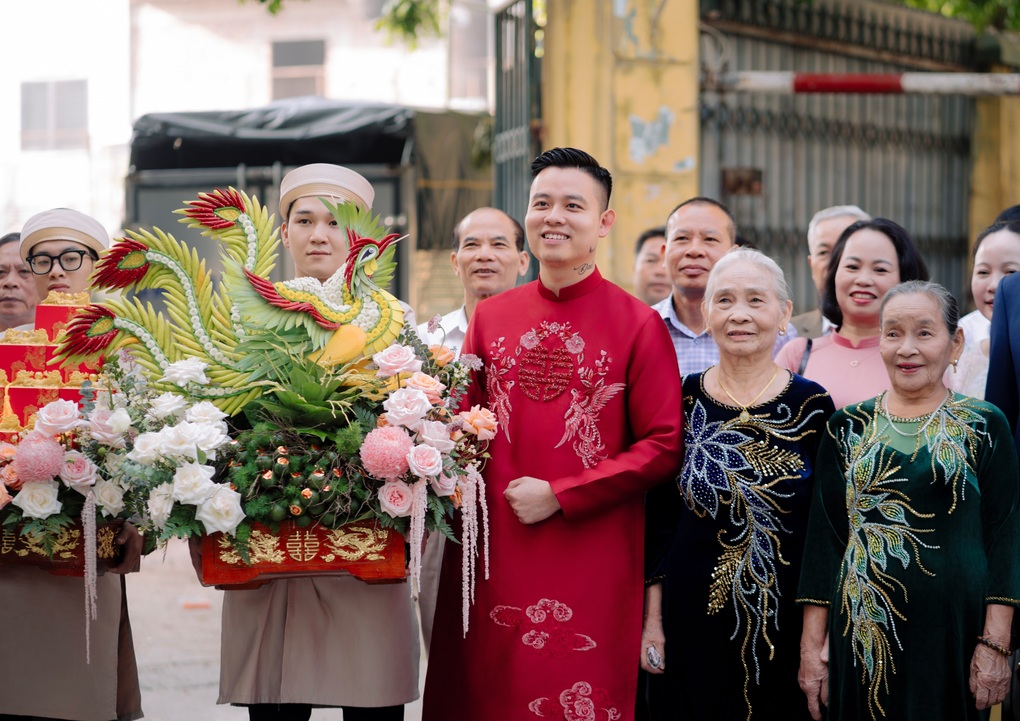 Bích Thủy Những nẻo đường gần xa làm lễ gia tiên cùng chồng doanh nhân - 2 Bích Thủy Những nẻo đường gần xa làm lễ gia tiên cùng chồng doanh nhân - 2