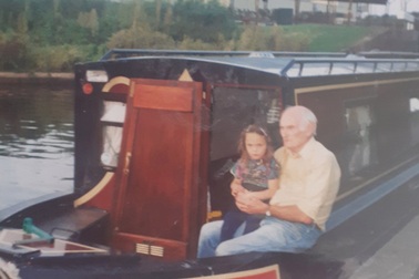 Bi kịch cuộc đời cô gái được thừa kế khối tài sản từ người lạ