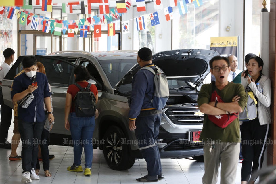 GM đại hạ giá xe Chevrolet trước ngày đóng cửa tại Thái Lan - 1 GM đại hạ giá xe Chevrolet trước ngày đóng cửa tại Thái Lan - 1
