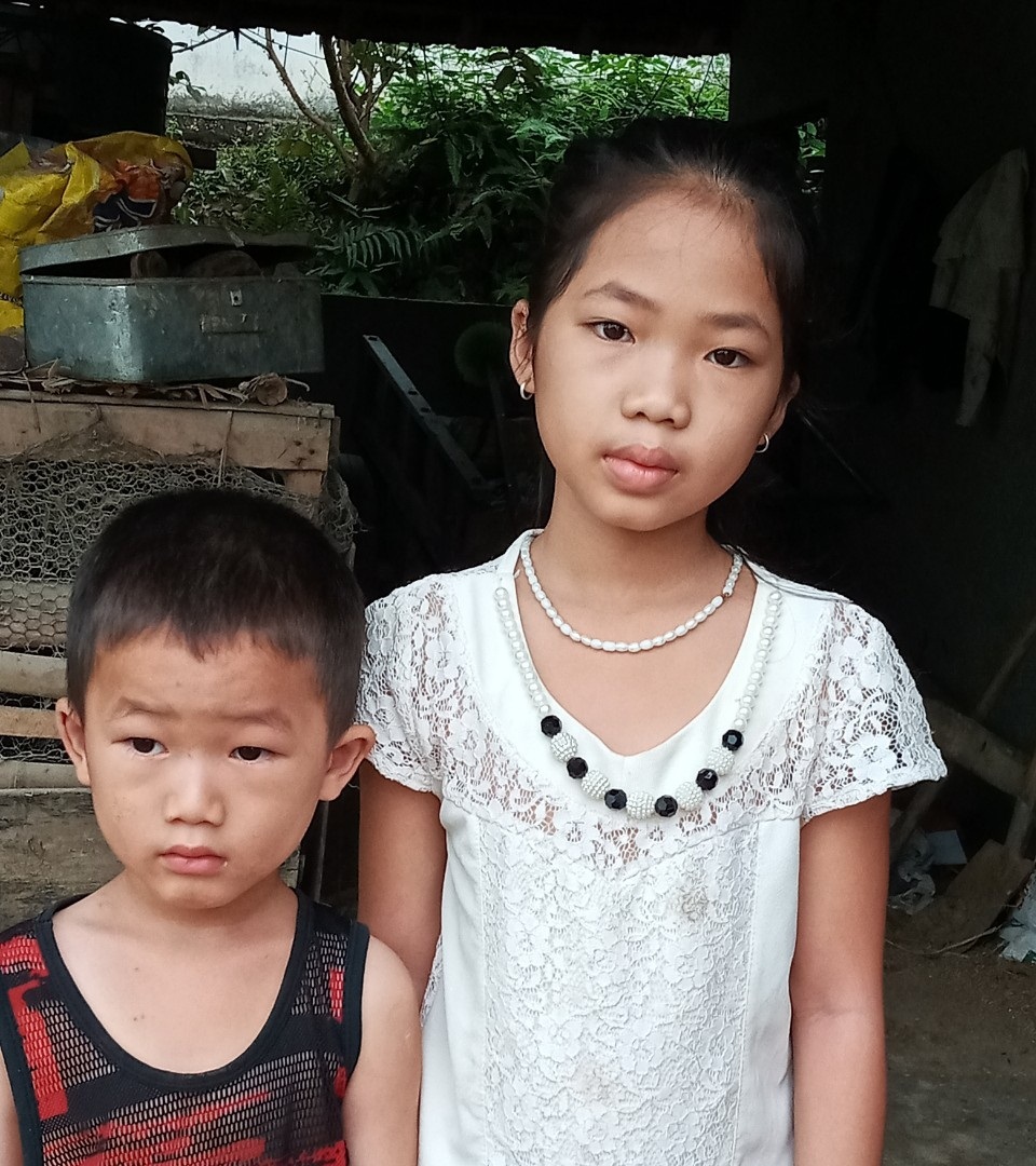 Xót xa cảnh người vợ ngậm ngùi xin cơm từ thiện chăm chồng trong viện - 3 Xót xa cảnh người vợ ngậm ngùi xin cơm từ thiện chăm chồng trong viện - 3