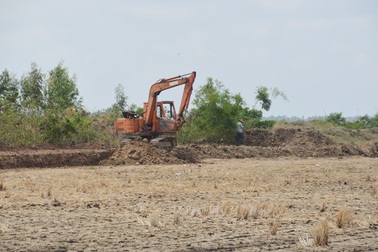 Tài nguyên đất đang bị khai thác vô tội vạ tại Sóc Trăng!
