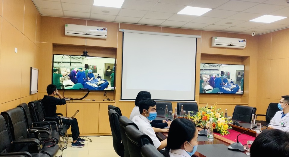 Cứu sống bệnh nhân vỡ tim nặng không kịp chuyển lên tuyến trên - 3 Cứu sống bệnh nhân vỡ tim nặng không kịp chuyển lên tuyến trên - 3