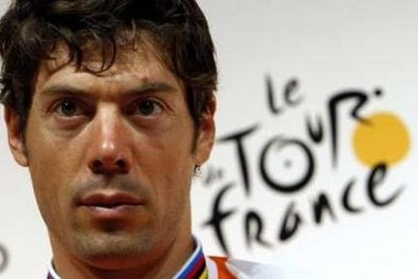 Hai tay đua bị bắn tại Tour de France 2009