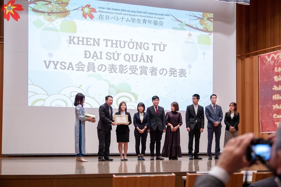 “Đại tiệc Tết xa nhà” và tìm kiếm Hoa khôi tài sắc của du học sinh Việt tại Nhật - 4 “Đại tiệc Tết xa nhà” và tìm kiếm Hoa khôi tài sắc của du học sinh Việt tại Nhật - 4