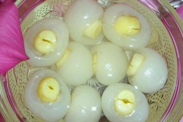 Cách làm chè long nhãn hạt sen thơm ngọt, hương vị đắm say