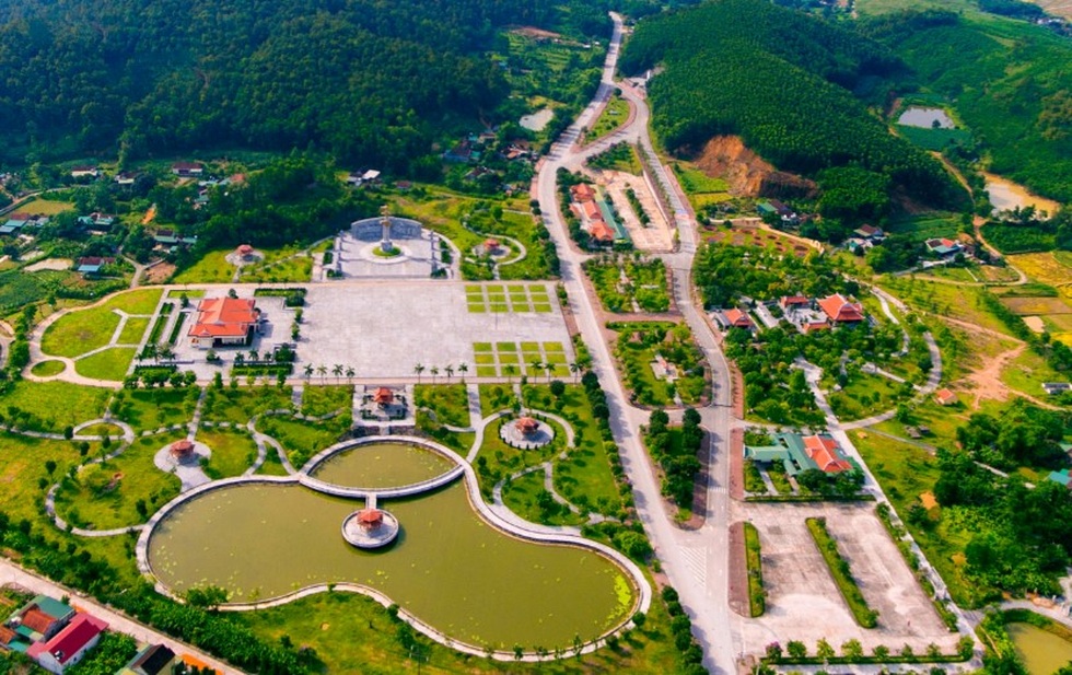 Ai cũng tiếc tuổi 20 thì còn chi Tổ quốc - 1 Ai cũng tiếc tuổi 20 thì còn chi Tổ quốc - 1