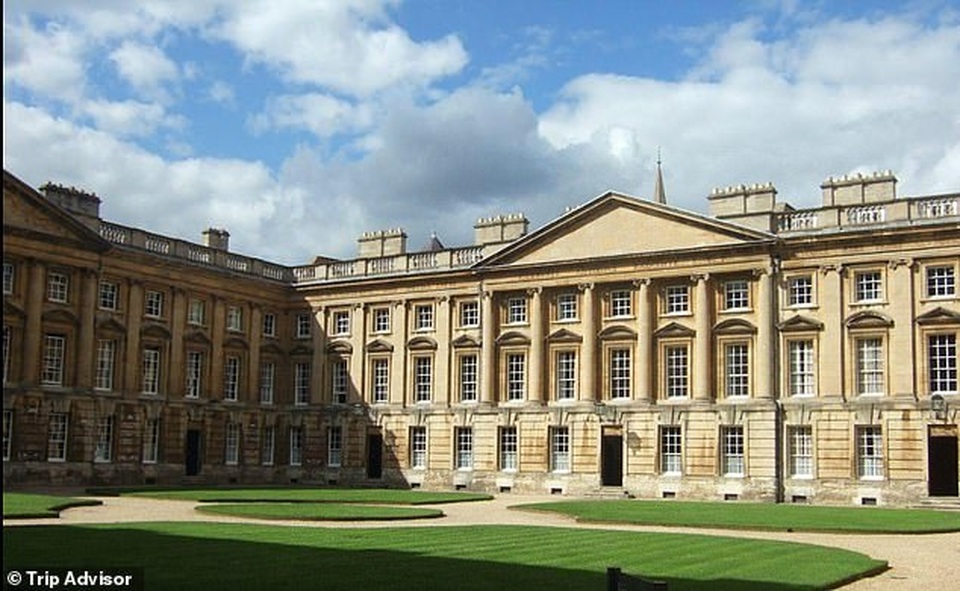 Kẻ trộm đánh cắp 3 bức tranh quý khỏi triển lãm của Đại học Oxford - 4 Kẻ trộm đánh cắp 3 bức tranh quý khỏi triển lãm của Đại học Oxford - 4