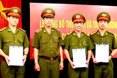 Khen thưởng Ban chuyên án triệt phá sàn vàng “khủng”