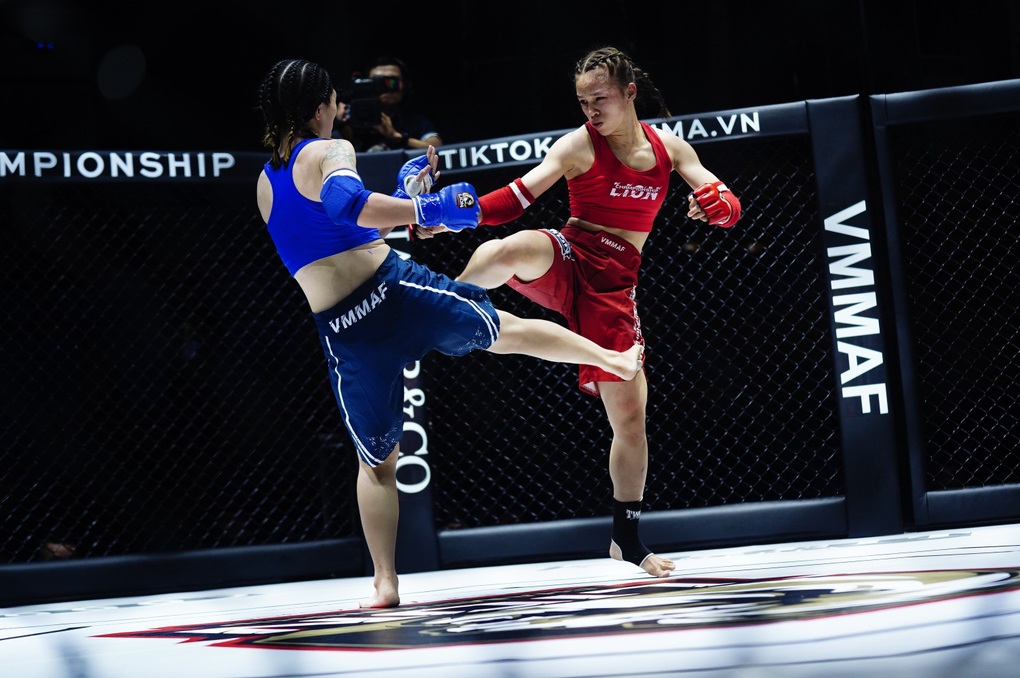 Á quân Wushu thế giới chiến thắng ấn tượng tại giải MMA Championship - 8 Á quân Wushu thế giới chiến thắng ấn tượng tại giải MMA Championship - 8