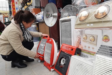 Nghệ An: Lạnh kỷ lục, thiết bị sưởi "cháy" hàng