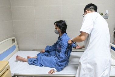 Hà Nội: Người dân chủ quan vì trời rét, sốt xuất huyết tiếp tục "vượt đỉnh"