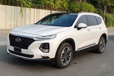 Sau 4 năm dùng Fortuner, chủ xe đổi sang Santa Fe vì thích máy dầu Hyundai