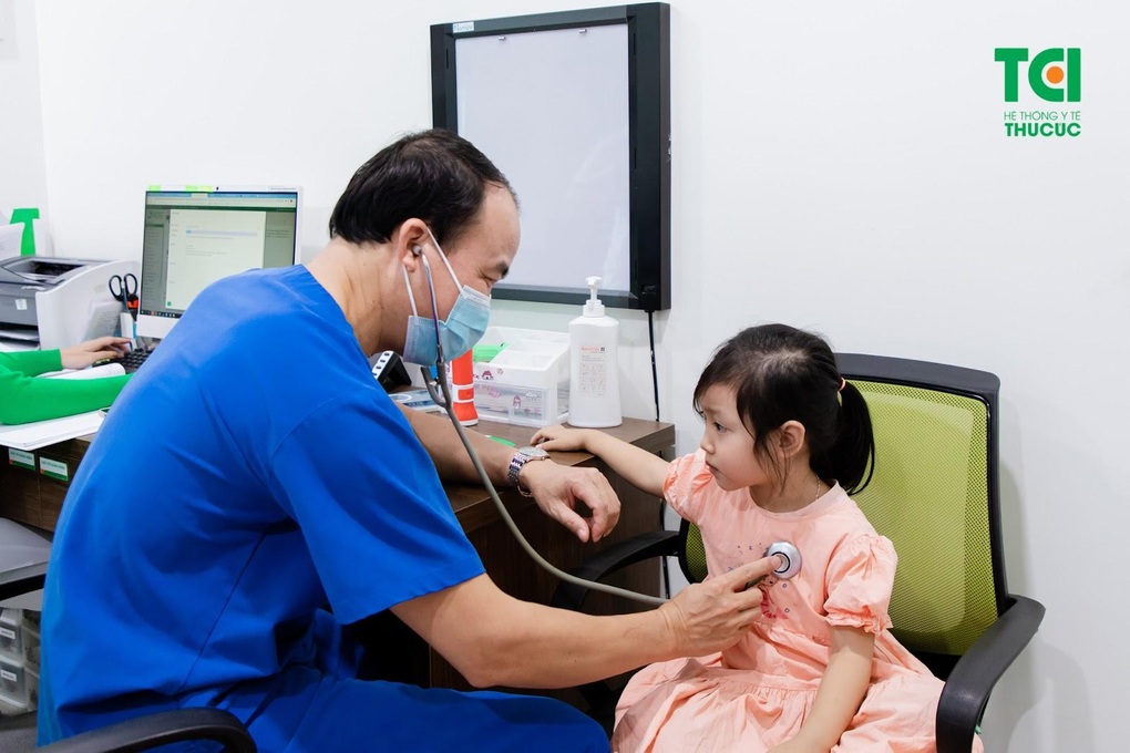 Trẻ sốt kéo dài không cắt: chẩn đoán có thể chưa đúng và đủ - 3 Trẻ sốt kéo dài không cắt: chẩn đoán có thể chưa đúng và đủ - 3