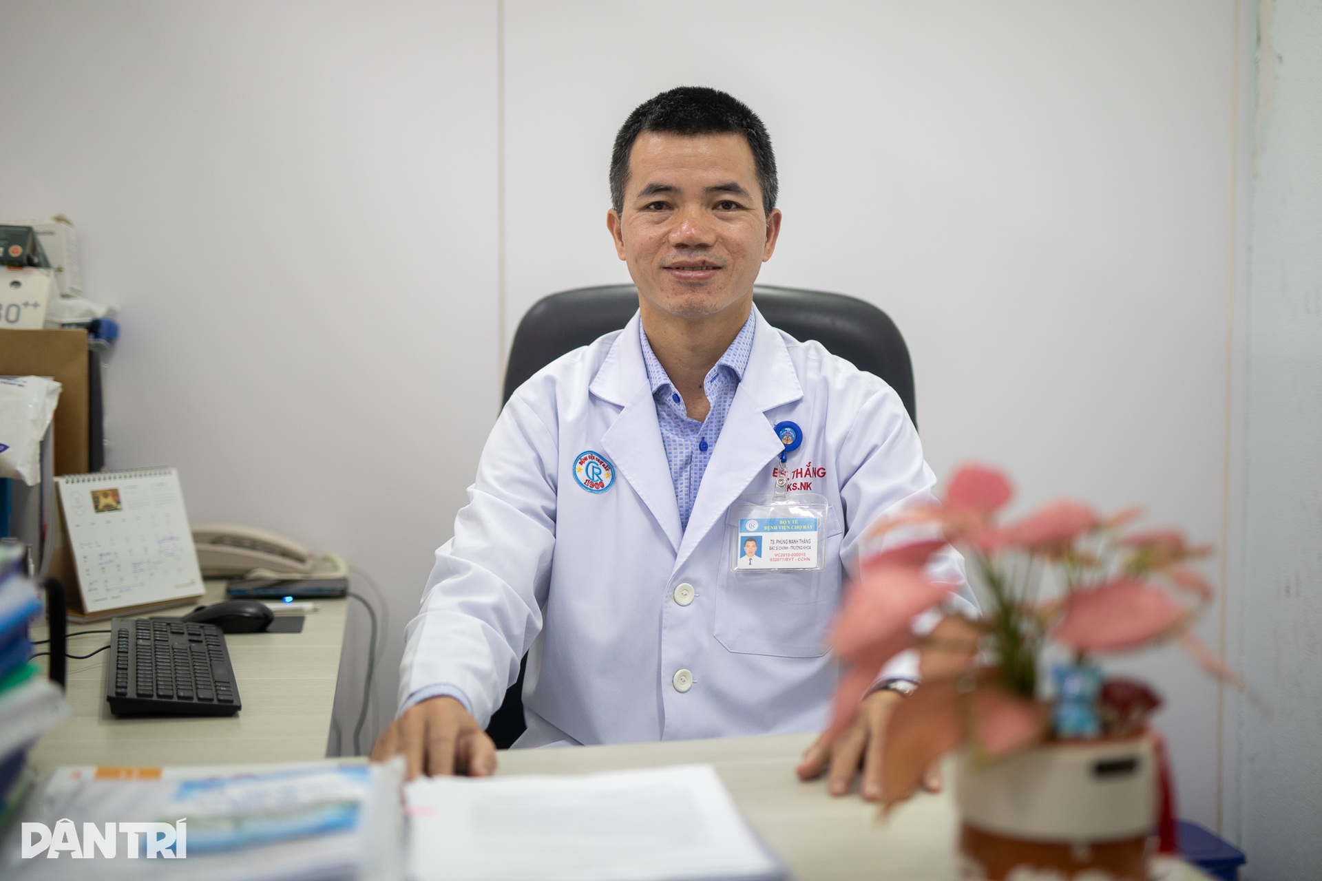 Cận cảnh robot tiền tỷ dùng UV diệt khuẩn phòng mổ đầu tiên ở Chợ Rẫy - 9