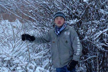 Chàng trai Mông với giấc mơ xây dựng quê hương