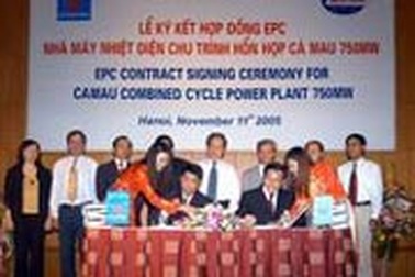 Kí hợp đồng EPC dự án nhà máy điện Cà Mau