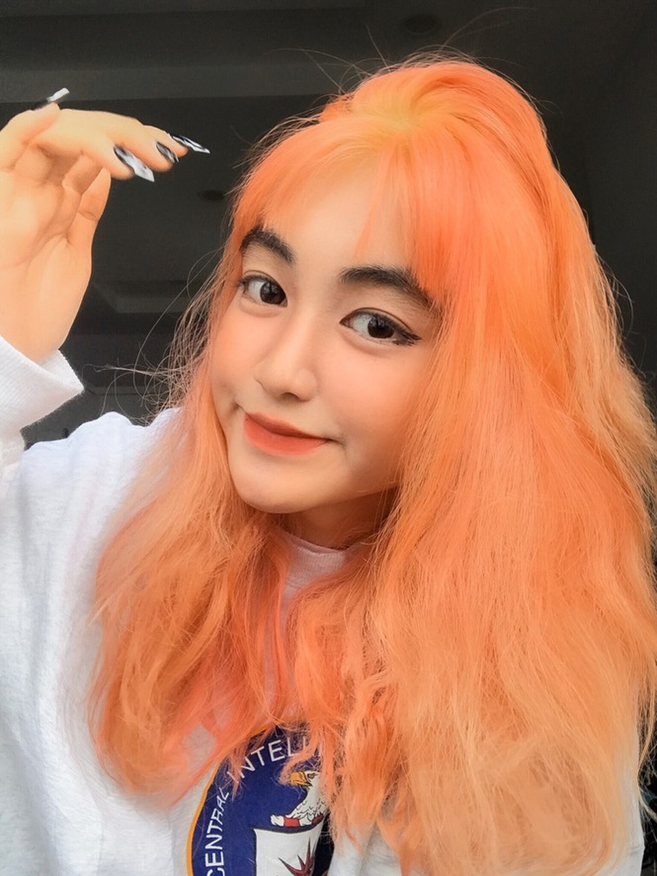 Nữ sinh thay đổi màu tóc mỗi tuần - 9 Nữ sinh thay đổi màu tóc mỗi tuần - 9