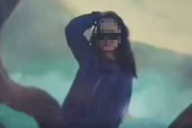 Mải tạo dáng chụp ảnh, cô gái ngã tử vong trên đỉnh núi lửa ở Indonesia