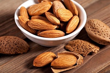 Hạnh nhân giúp tăng cường khả năng hoạt động của cholesterol tốt