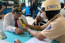 TPHCM lập chốt đo nồng độ cồn ngay tại các bến xe