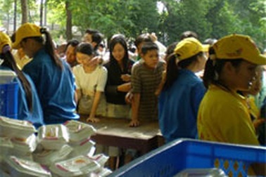 “Chạy đua” cùng sĩ tử