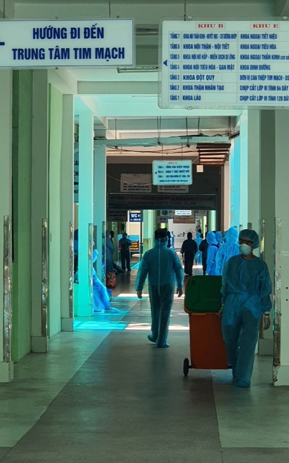 Nhịp sống bên trong khu cách ly Covid-19 Bệnh viện Đà Nẵng - 1 Nhịp sống bên trong khu cách ly Covid-19 Bệnh viện Đà Nẵng - 1