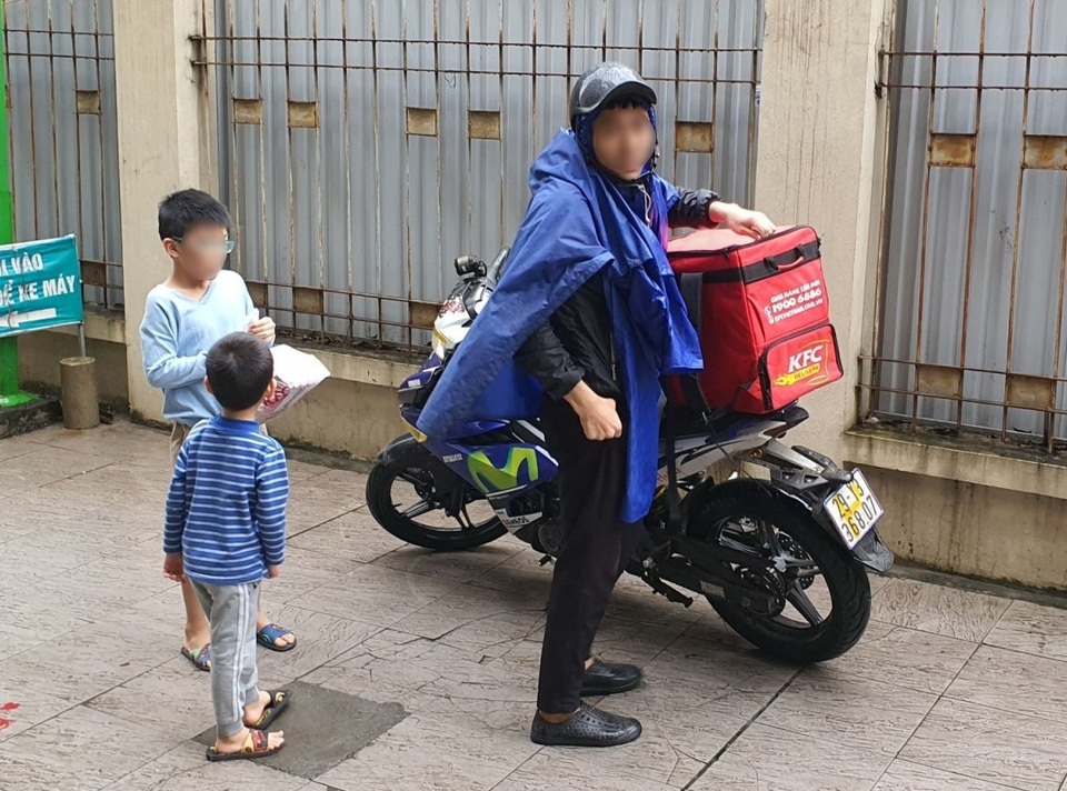 Kinh doanh online mùa dịch phải nịnh shipper như người yêu - 1 Kinh doanh online mùa dịch phải nịnh shipper như người yêu - 1