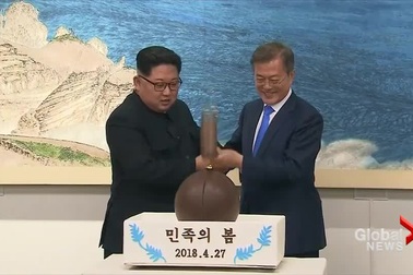 Lãnh đạo Hàn - Triều đập vỡ vỏ bánh