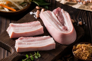 Thịt heo mát, thịt gà phải “nâng chuẩn” để vào chuỗi ở TPHCM