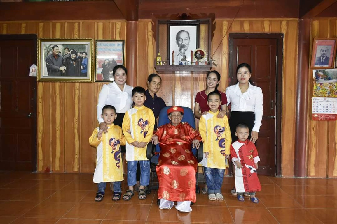 Người đưa cơm cho Bác Hồ ở Pác Bó qua đời - 2 Người đưa cơm cho Bác Hồ ở Pác Bó qua đời - 2
