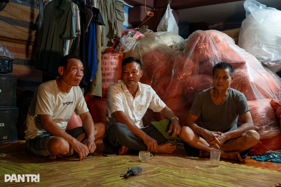 Làm dân vận, không ngại ngần gõ cửa từng nhà... xin đất - 9 Làm dân vận, không ngại ngần gõ cửa từng nhà... xin đất - 9