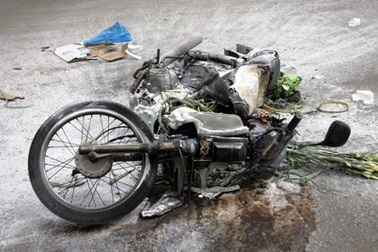 Thấy nóng rát lưng mới biết... xe cháy 