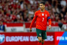 Cristiano Ronaldo sắp xô đổ kỷ lục ghi bàn ở vòng loại World Cup