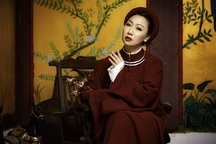 Sao mai Hiền Anh kể phút xao lòng, “say nắng” trong MV 18+