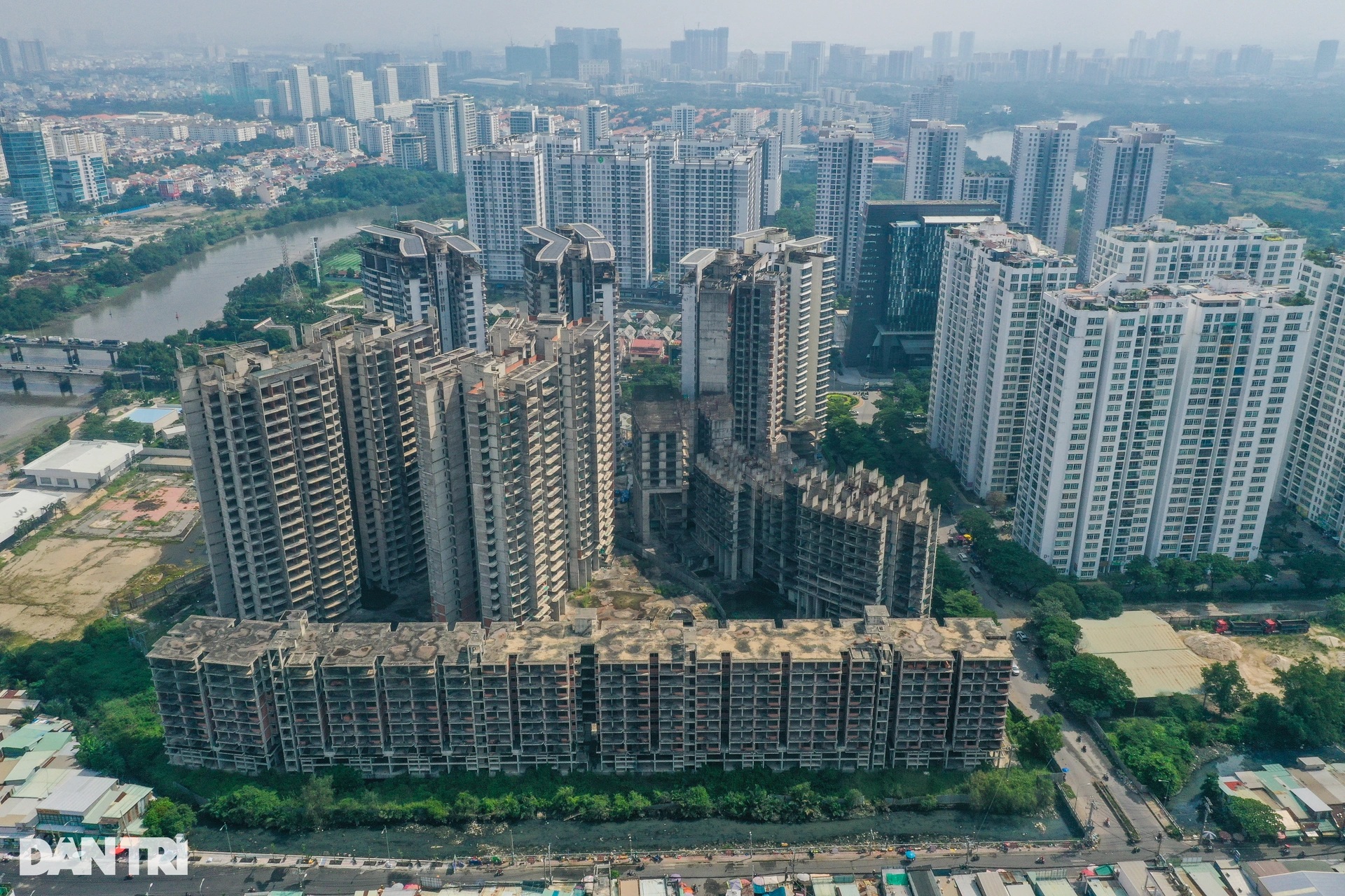 ການປິດໂຄງການໂຄງຮ່າງກາຍຫຼັງຈາກ 14 ປີ, BIDV ໄດ້ຫຼຸດລາຄາຂາຍພຽງແຕ່ - 1 Cận cảnh dự án trơ xương sau 14 năm, BIDV vừa hạ giá rao bán - 1