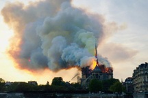 Hai tỷ phú hàng hiệu Pháp hỗ trợ 460 triệu USD khôi phục Nhà thờ Đức Bà Paris