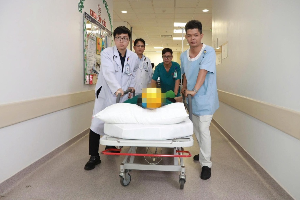 TPHCM: Bệnh viện Chợ Rẫy thông tin về trường hợp suýt chết đuối trên cạn - 3
