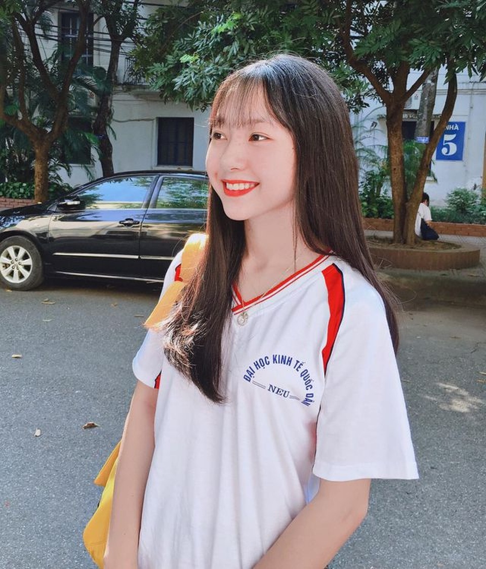 Đọ sắc dàn hot girl tháng 11 gây thương nhớ cộng đồng mạng - 5 Đọ sắc dàn hot girl tháng 11 gây thương nhớ cộng đồng mạng - 5