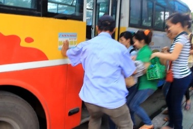 Không thể đi xe buýt như hiện tại!