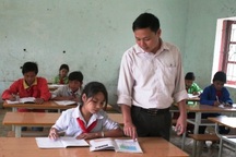 "Tiết kiệm đủ thứ để có tiền thưởng Tết cho anh em"