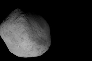  NASA tiết lộ ảnh miệng hố nhân tạo trên sao chổi