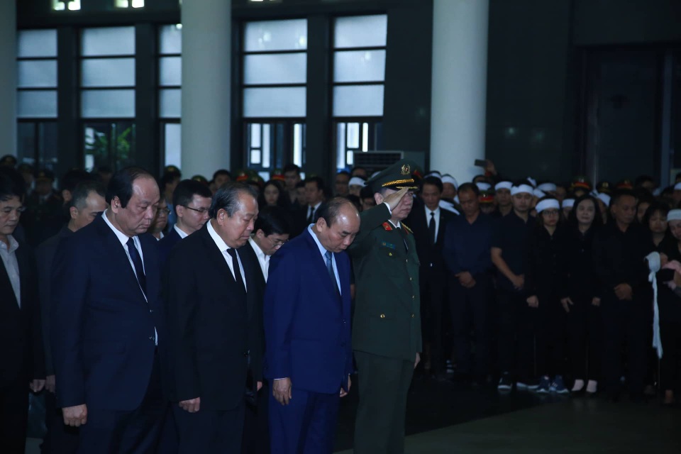 Thủ tướng viếng 3 liệt sĩ hy sinh ở Đồng Tâm - 16 Thủ tướng viếng 3 liệt sĩ hy sinh ở Đồng Tâm - 16